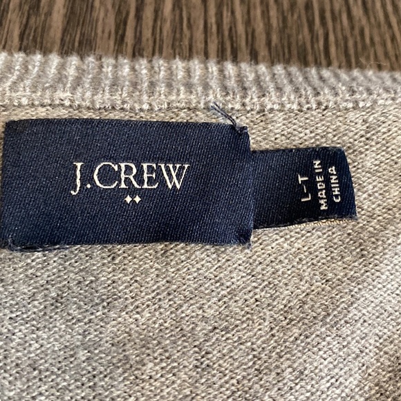 J. Crew Factory V-Neck long sleeve sweater. Size LT. Medium gray. Lightweight. - Picture 5 of 12